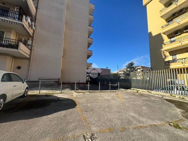 Box / Garage in vendita a Aversa CE