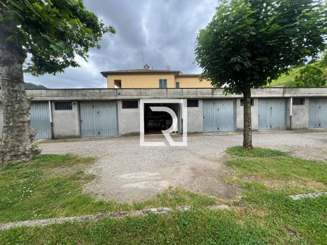 Box / Garage in vendita a Bagno di Romagna FC