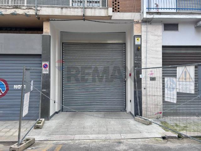 Box / Garage in vendita a Bari BA