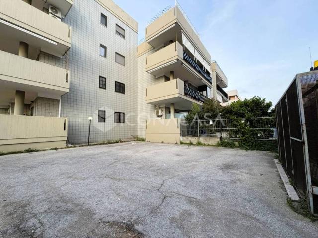 Box / Garage in vendita a Bari BA