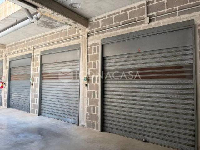 Box / Garage in vendita a Bari BA