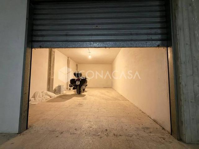 Box / Garage in vendita a Bari BA