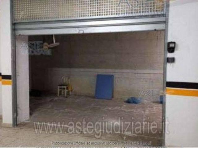 Box / Garage in vendita a Barletta BT