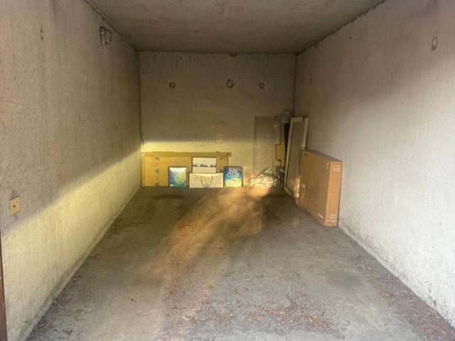 Box / Garage in vendita a Basiglio MI