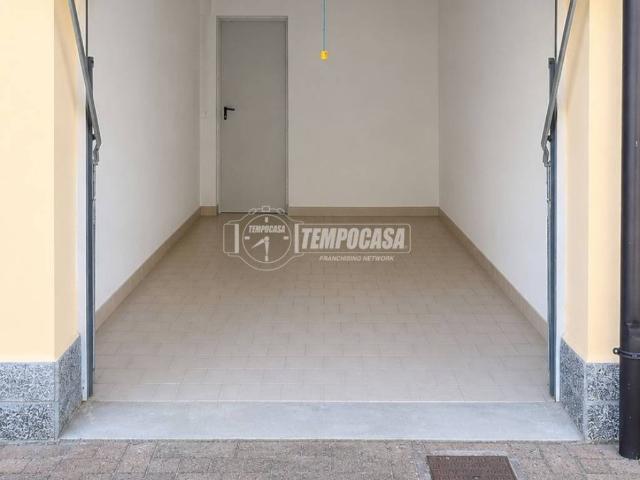 Box / Garage in vendita a Battuda PV