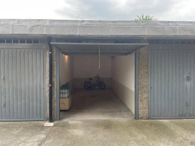 Box / Garage in vendita a Beinasco TO