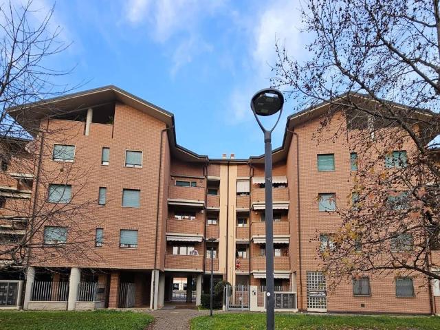 Box / Garage in vendita a Bollate MI