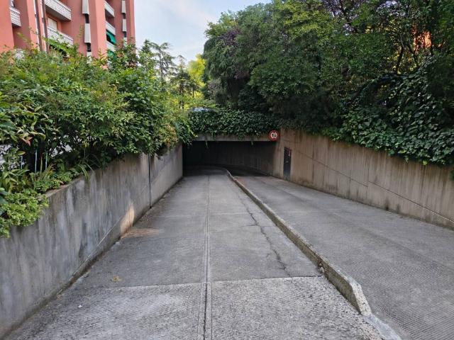 Box / Garage in vendita a Bologna BO