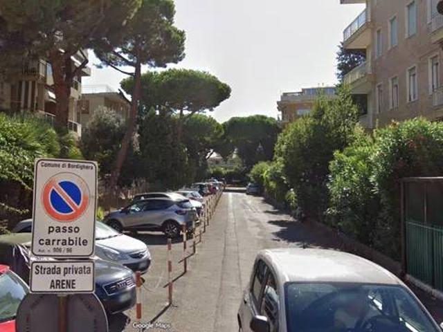 Box / Garage in vendita a Bordighera IM