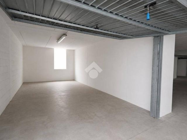 Box / Garage in vendita a Borgosatollo BS