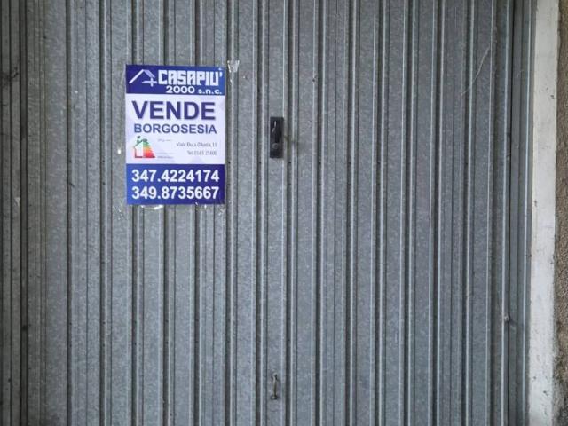 Box / Garage in vendita a Borgosesia VC