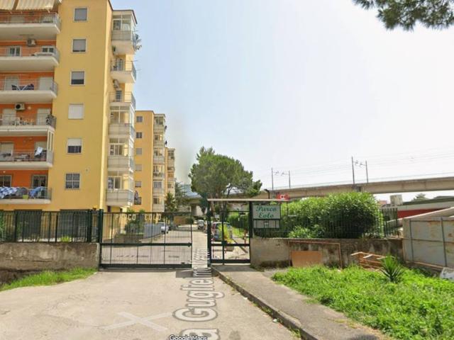 Box / Garage in vendita a Brusciano NA