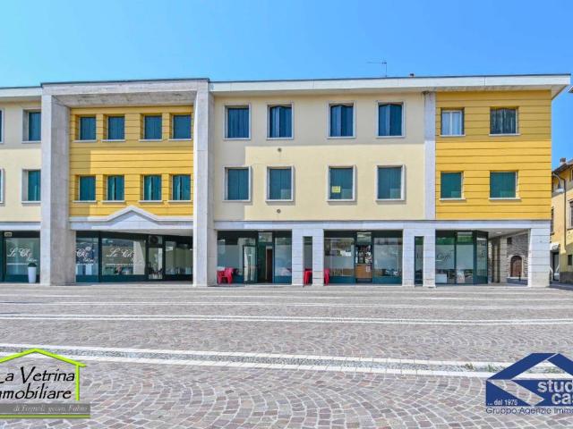 Box / Garage in vendita a Brusaporto BG