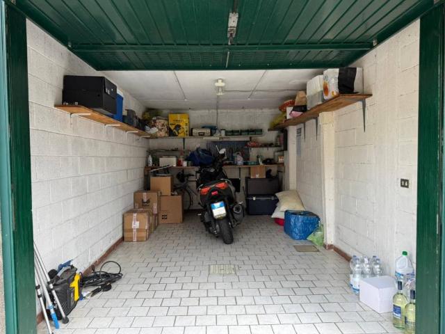 Box / Garage in vendita a Buccinasco MI