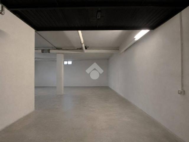Box / Garage in vendita a Bulciago LC