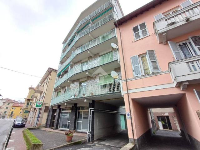 Box / Garage in vendita a Busalla GE