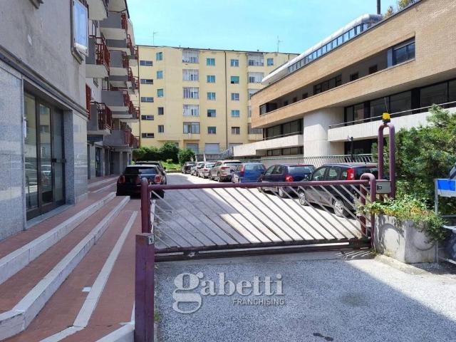 Box / Garage in vendita a Campobasso CB