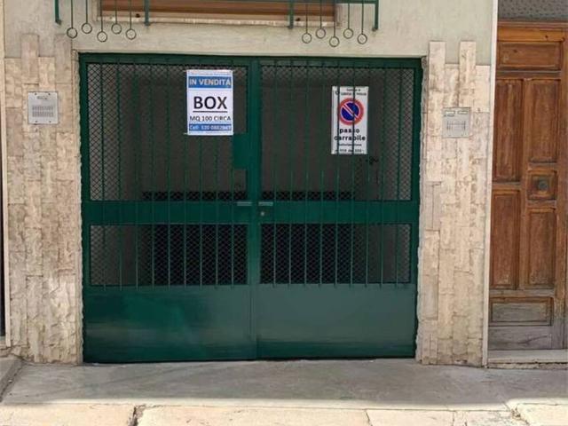 Box / Garage in vendita a Canosa di Puglia BT