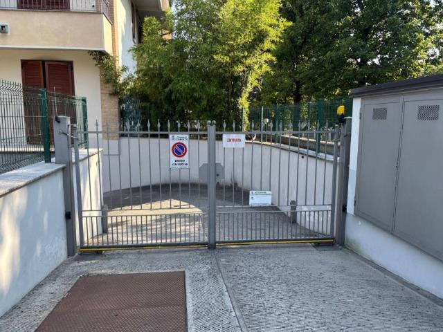 Box / Garage in vendita a Cabiate CO