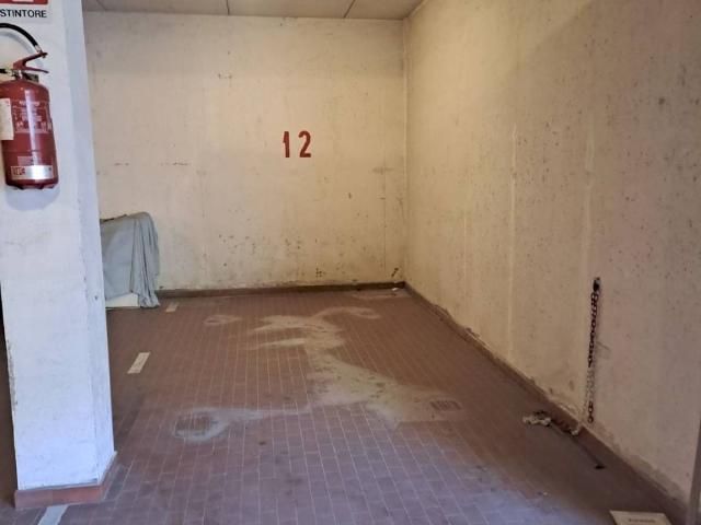 Box / Garage in vendita a Caderzone Terme TN