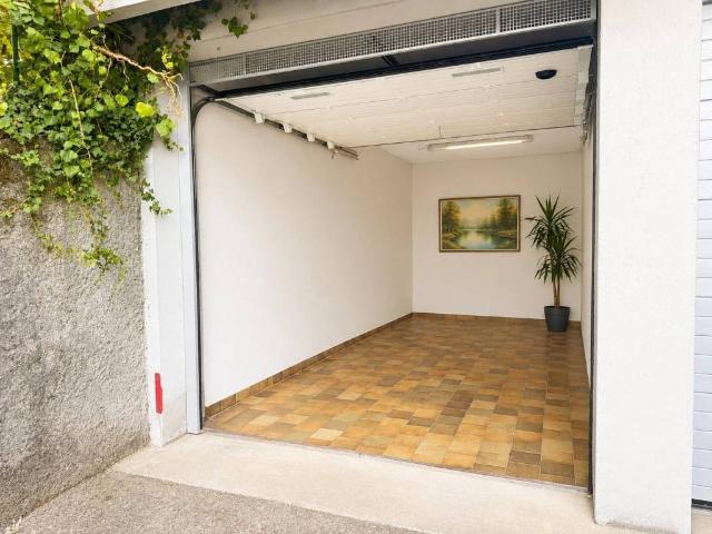 Box / Garage in vendita a Cadorago CO