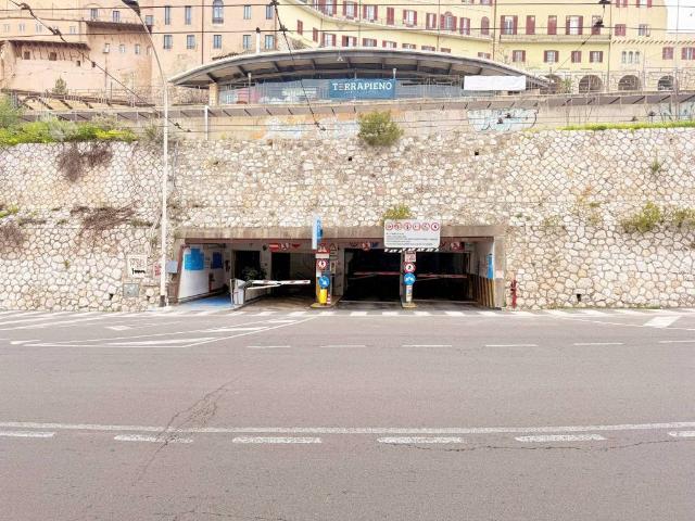 Box / Garage in vendita a Cagliari CA