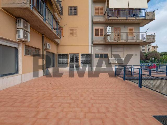 Box / Garage in vendita a Caltagirone CT