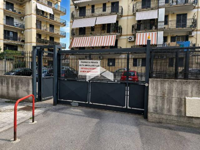 Box / Garage in vendita a Casalnuovo di Napoli NA