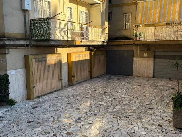 Box / Garage in vendita a Casalnuovo di Napoli NA