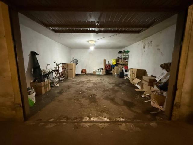 Box / Garage in vendita a Caserta CE