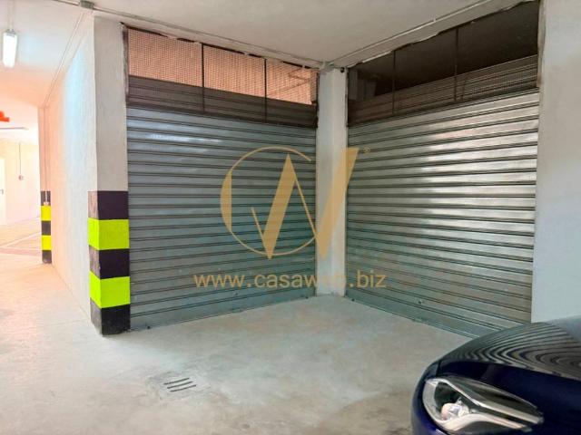 Box / Garage in vendita a Caserta CE