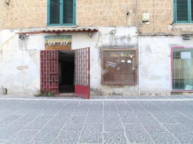 Box / Garage in vendita a Caserta CE