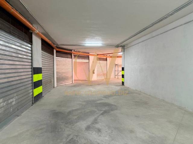 Box / Garage in vendita a Caserta CE