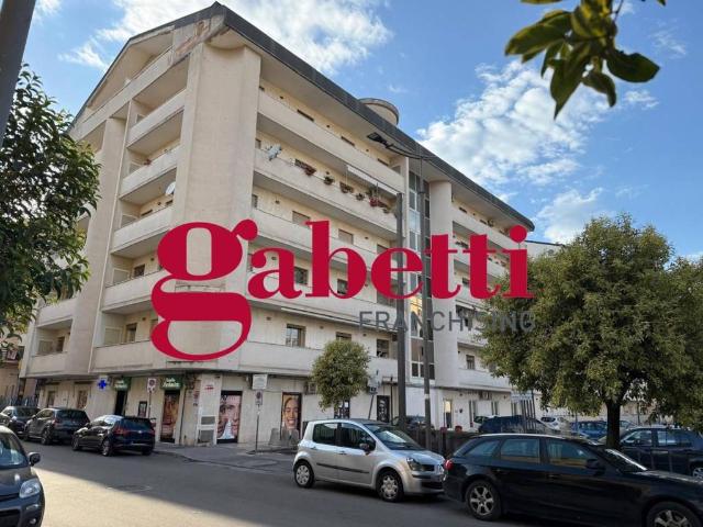 Box / Garage in vendita a Caserta CE