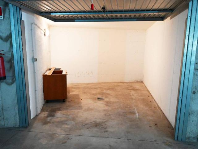 Box / Garage in vendita a Cenate Sotto BG