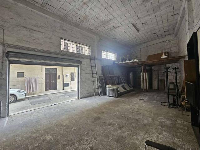 Box / Garage in vendita a Cerignola FG