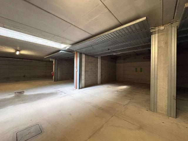 Box / Garage in vendita a Cernusco sul Naviglio MI