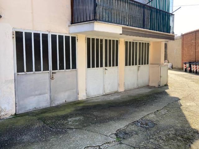 Box / Garage in vendita a Chieri TO
