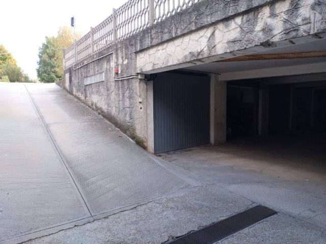Box / Garage in vendita a Chieri TO