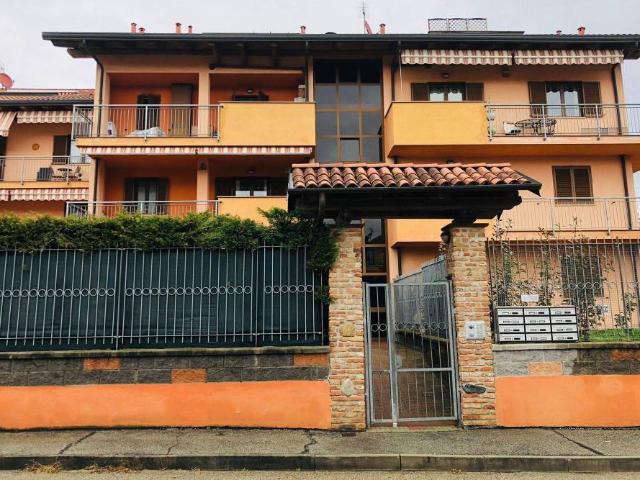 Box / Garage in vendita a Chieri TO