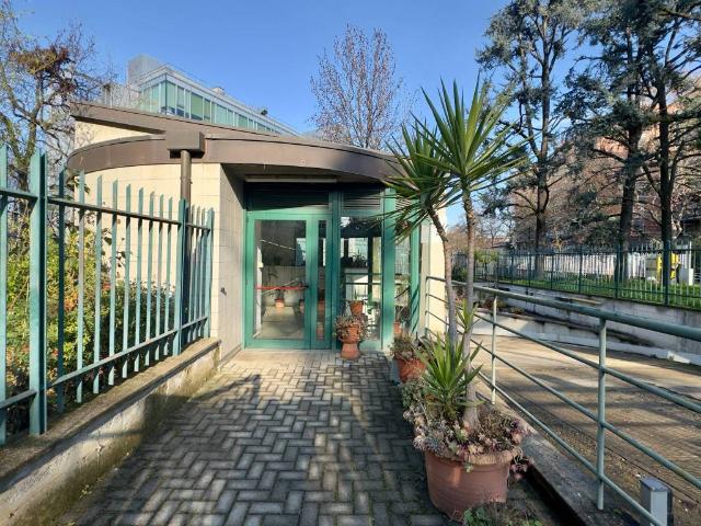 Box / Garage in vendita a Cinisello Balsamo MI