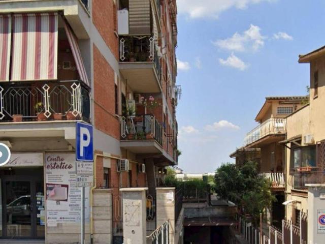 Box / Garage in vendita a Ciampino RM