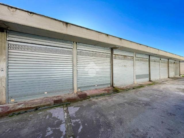 Box / Garage in vendita a Cisterna di Latina LT