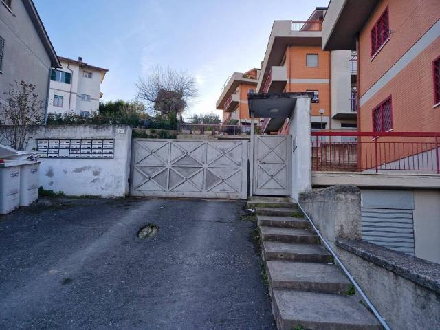 Box / Garage in vendita a Civitella San Paolo RM