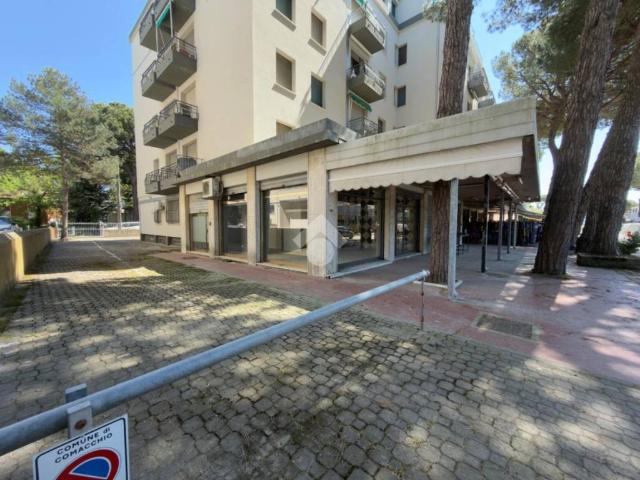 Box / Garage in vendita a Comacchio FE