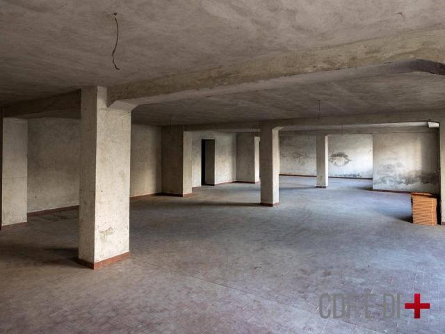 Box / Garage in vendita a Contigliano RI