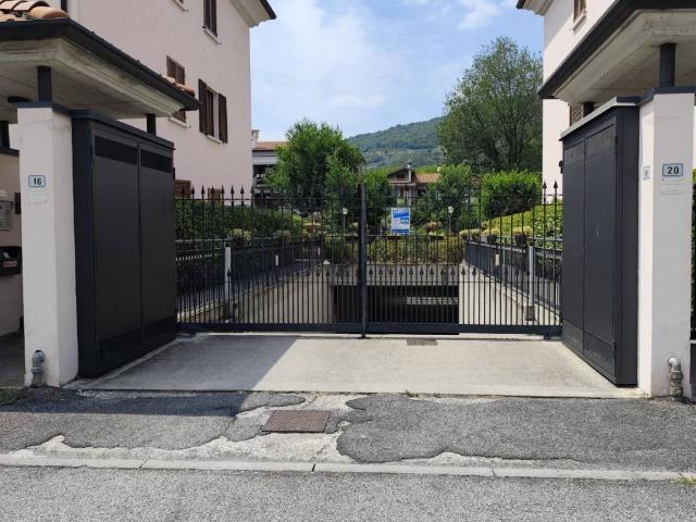 Box / Garage in vendita a Collebeato BS
