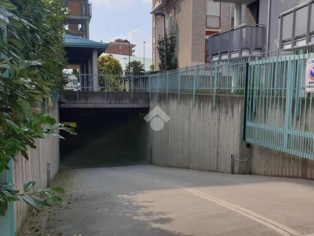 Box / Garage in vendita a Collegno TO