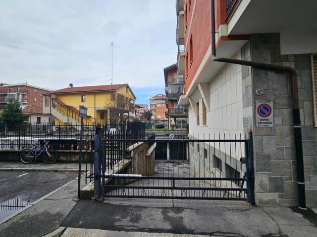 Box / Garage in vendita a Collegno TO