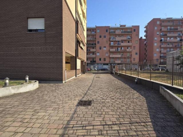 Box / Garage in vendita a Cologno Monzese MI